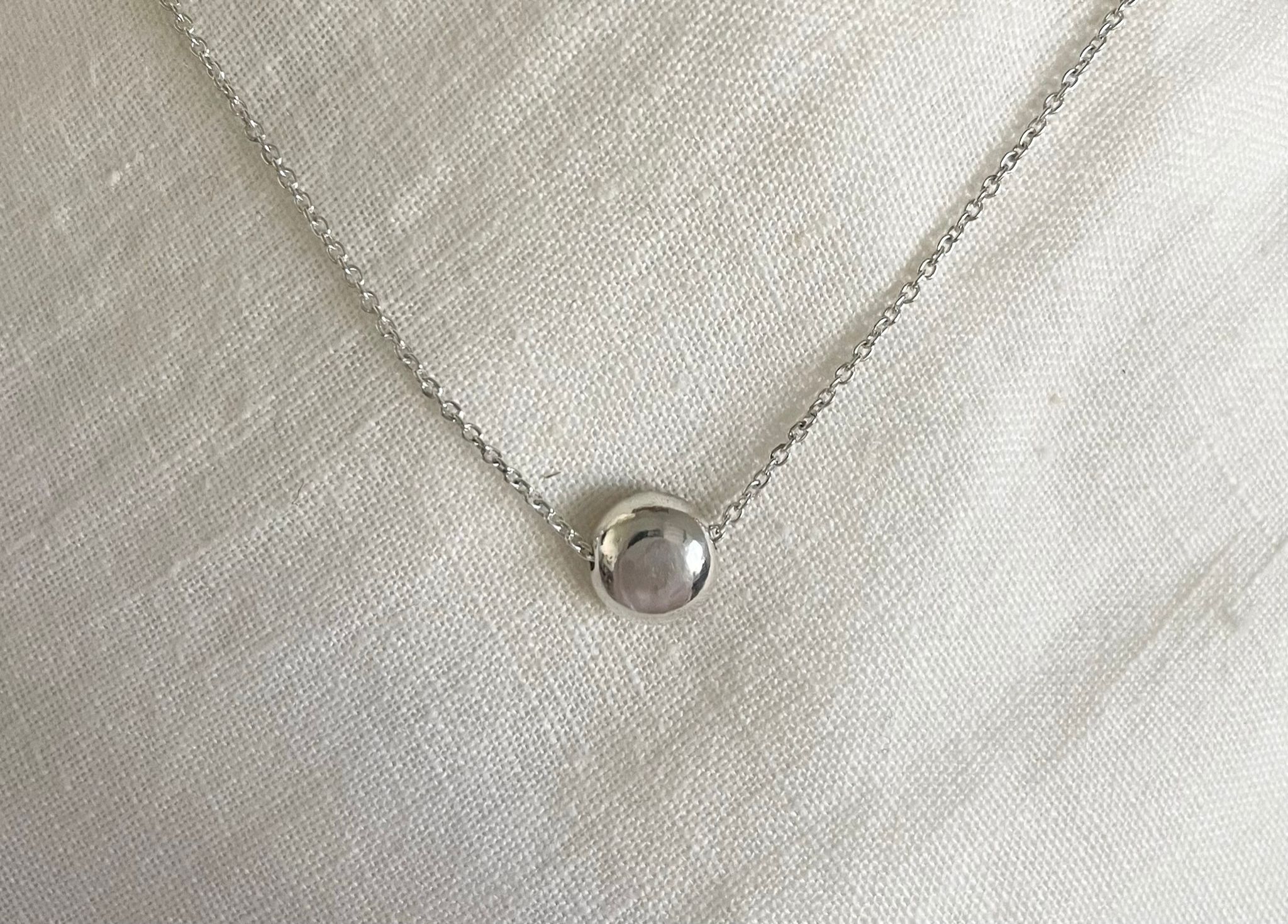 Pebble Pendant Necklace - Image 3